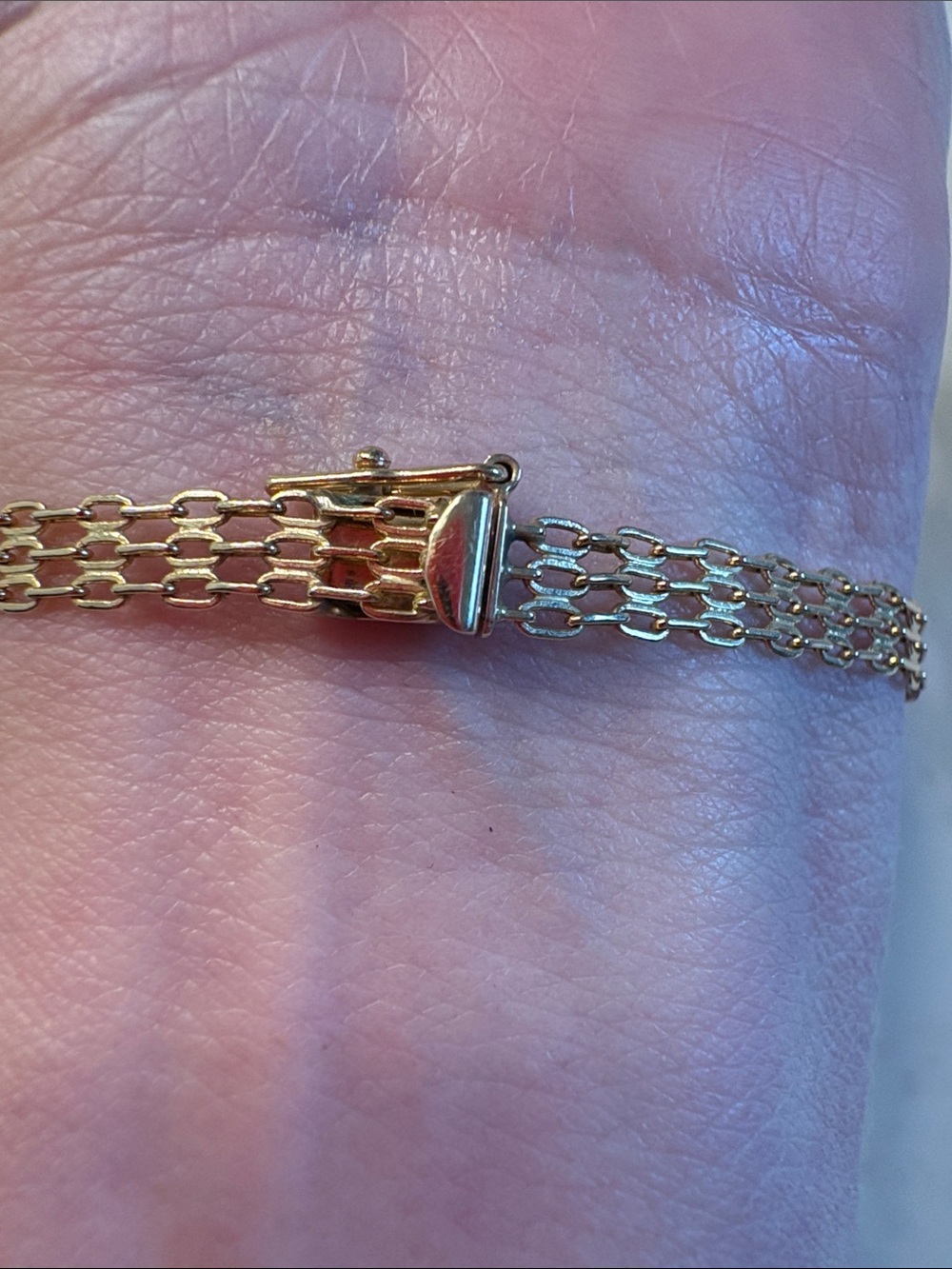 Vintage Solid 14K Gold Geneve Ladies Bracelet Watch 9g Swiss Quartz - Picture 3 of 6